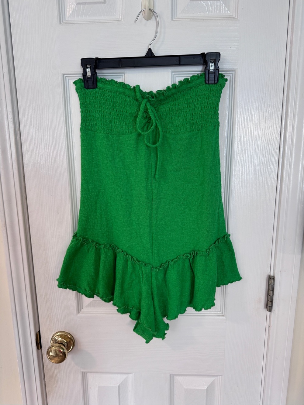 Out From Under Strapless Smocked Romper Green Ruffle Hem Tube Romper XS NWOT - Picture 5 of 14